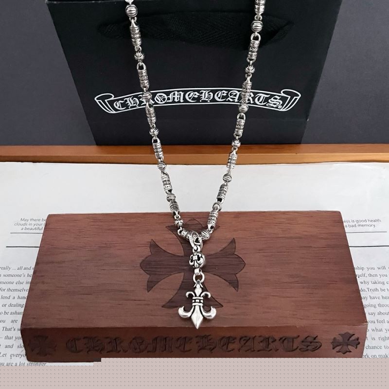 Ch**me He**ts necklaces